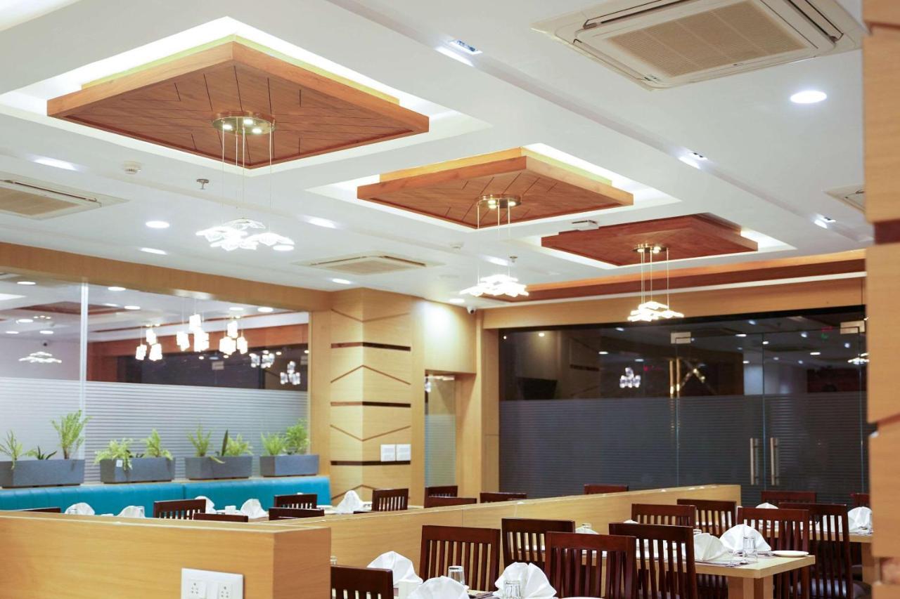 Comfort Inn Udajpur Zewnętrze zdjęcie